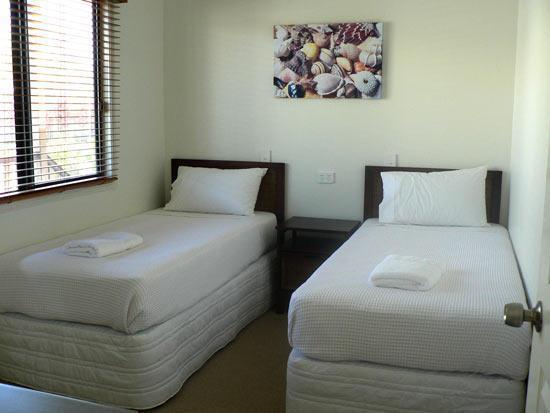 Tin Can Bay Marina Villas المظهر الخارجي الصورة